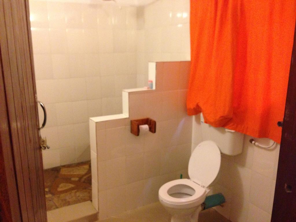 Outpost Lodge アルーシャ 部屋 写真