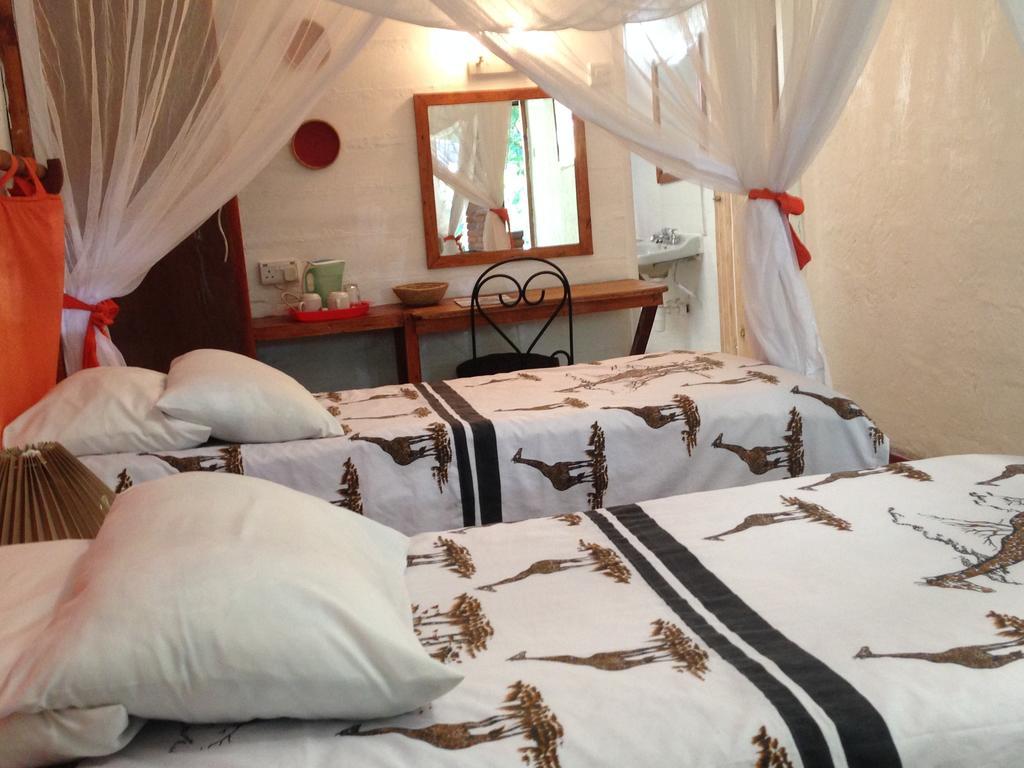 Outpost Lodge アルーシャ 部屋 写真